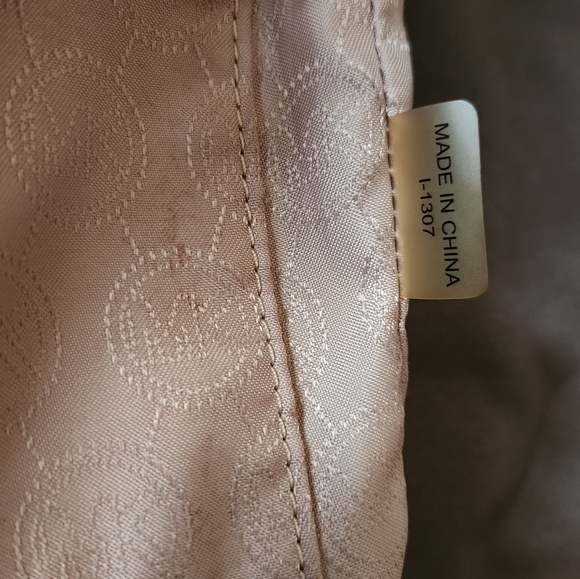 Crossbody - Picture 8 of 8